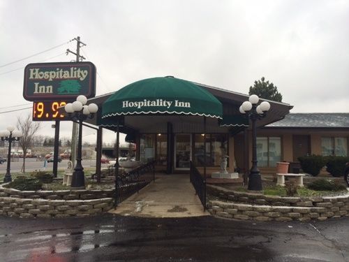 Hospitality Inn Bowmansville Exterior photo